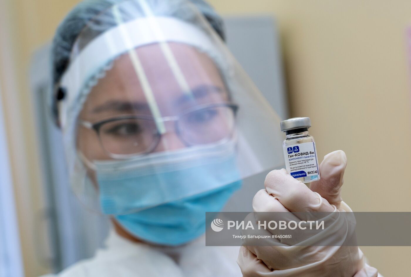 Старт вакцинации от коронавируса в Казахстане