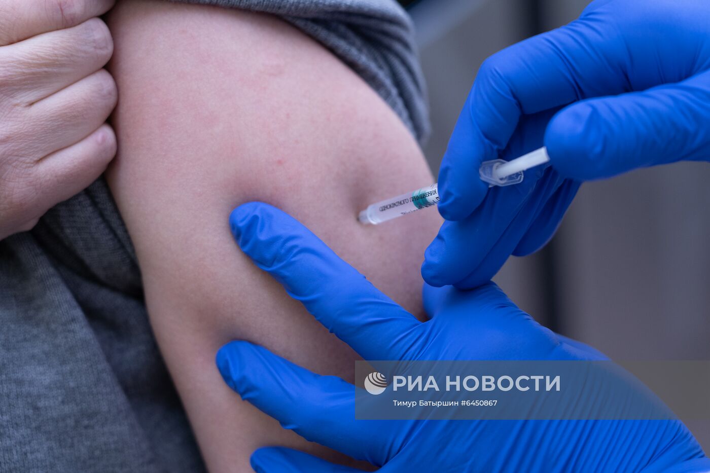 Старт вакцинации от коронавируса в Казахстане