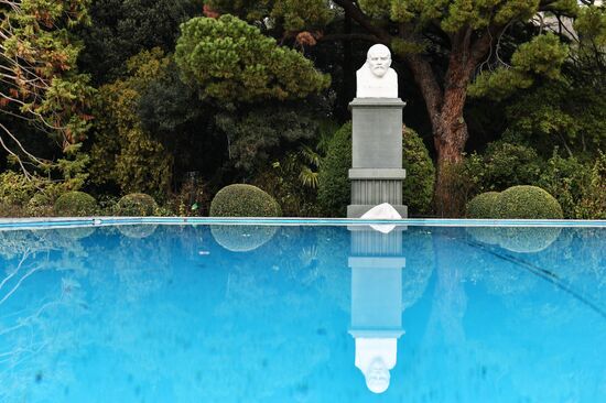 Ялта в феврале