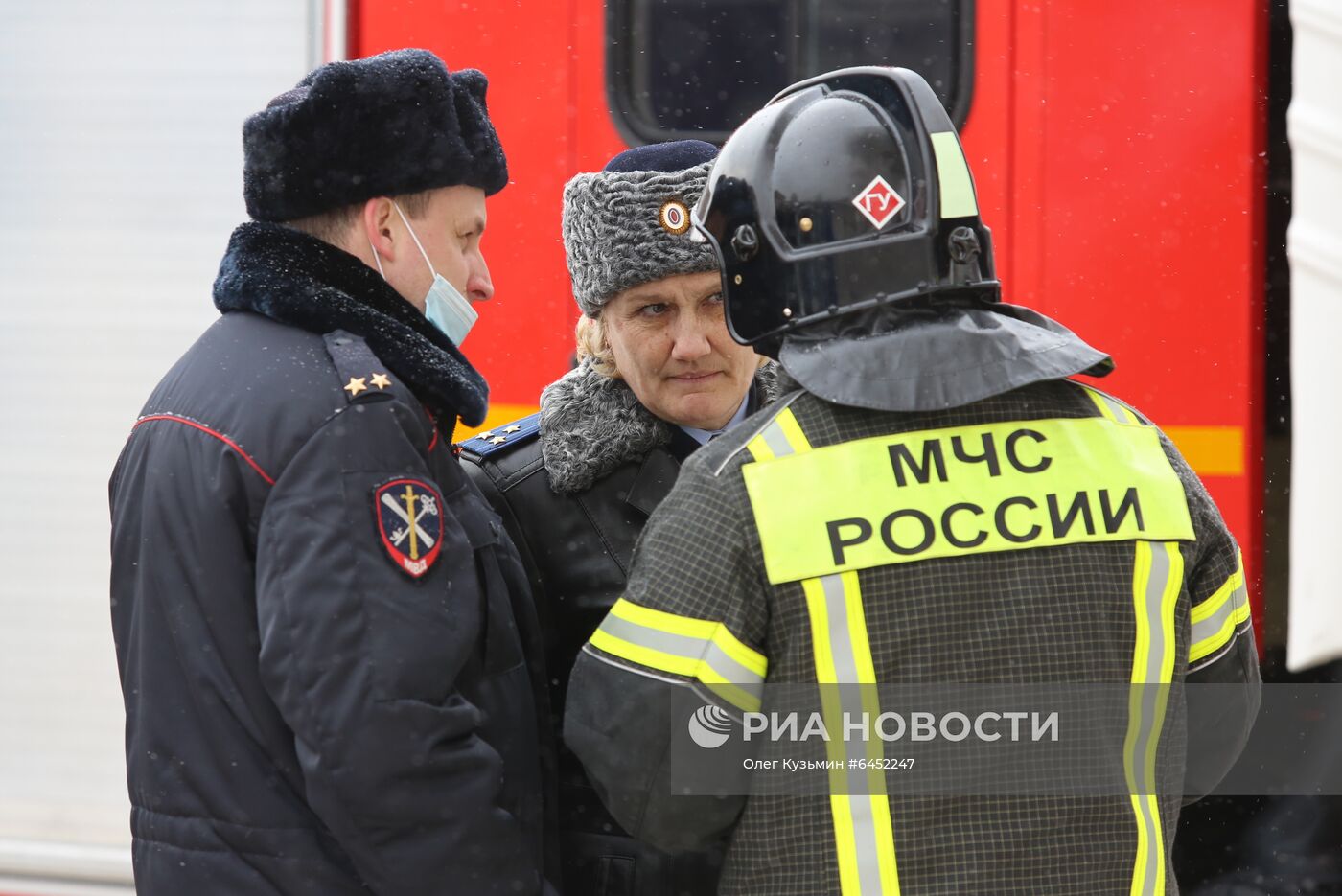 Пожар на складе автозапчастей в Красноярске