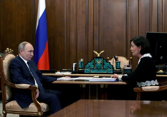 Президент РФ В. Путин встретился с главой АСИ С. Чупшевой