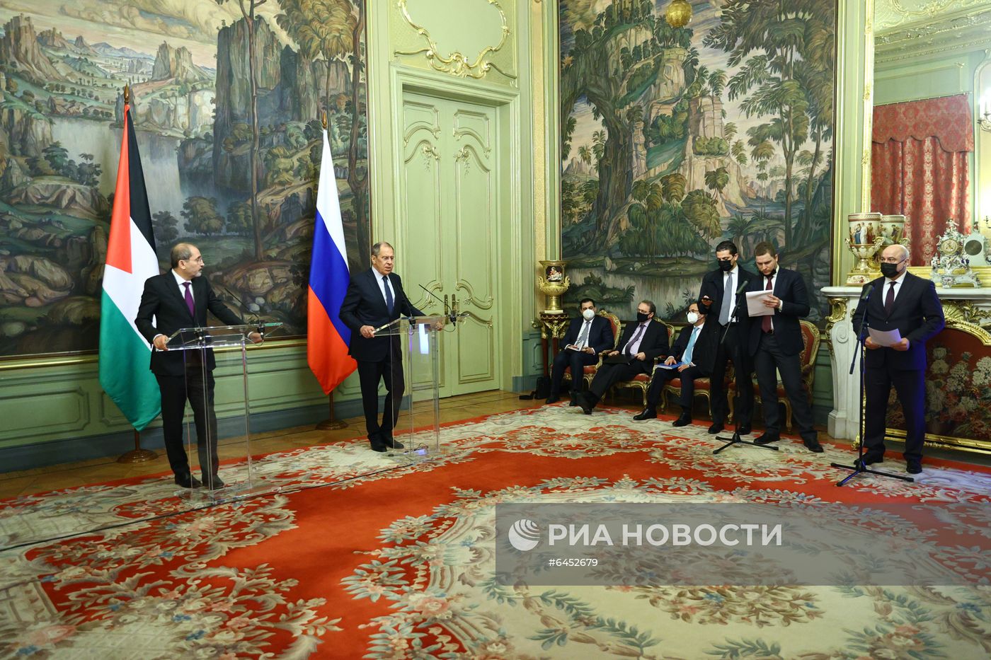 Встреча глав МИД РФ и Иордании С. Лаврова и А. Сафади