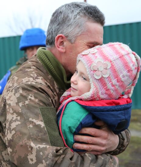 Последствия обстрела в Донецкой области
