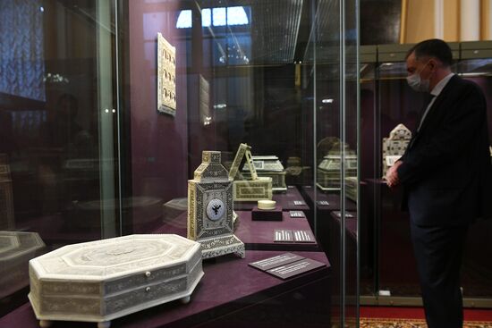 Выставка "Русская резная кость XVIII  XIX веков" в Оружейной палате