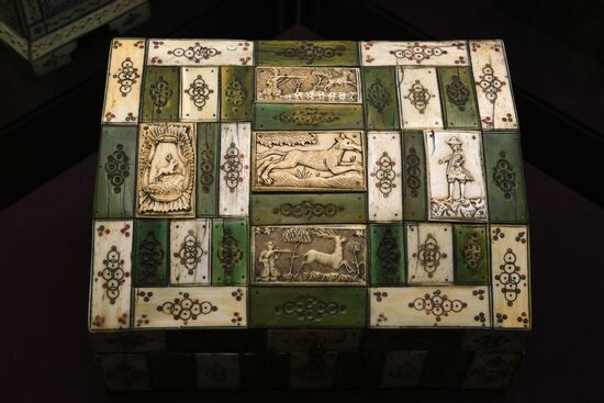 Выставка "Русская резная кость XVIII  XIX веков" в Оружейной палате