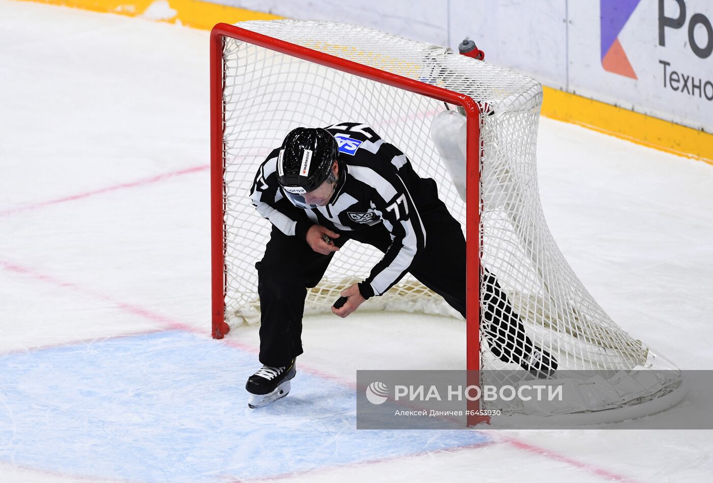 Хоккей. КХЛ. Матч СКА – "Локомотив"