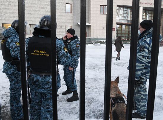 Заседание по делу А. Навального,  обвиняемого в клевете в отношении ветерана