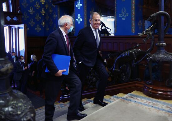 Встреча главы МИД РФ С. Лаврова и верховного представителя ЕС Ж. Борреля