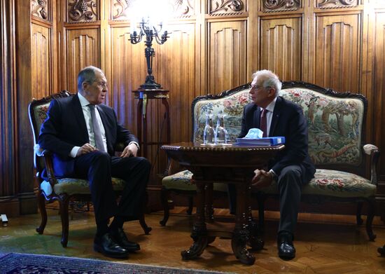 Встреча главы МИД РФ С. Лаврова и верховного представителя ЕС Ж. Борреля