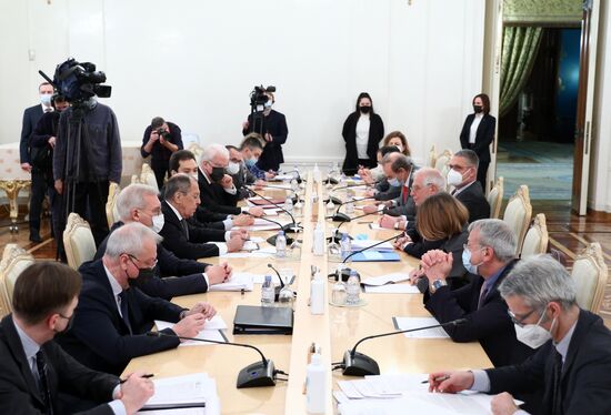 Встреча главы МИД РФ С. Лаврова и верховного представителя ЕС Ж. Борреля