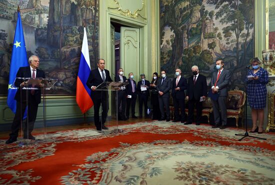 Встреча главы МИД РФ С. Лаврова и верховного представителя ЕС Ж. Борреля