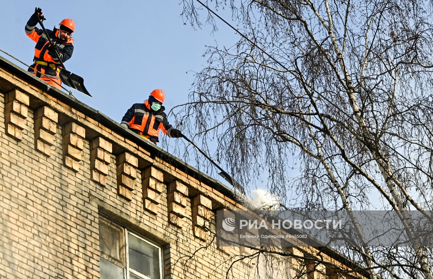 Уборка снега в Москве