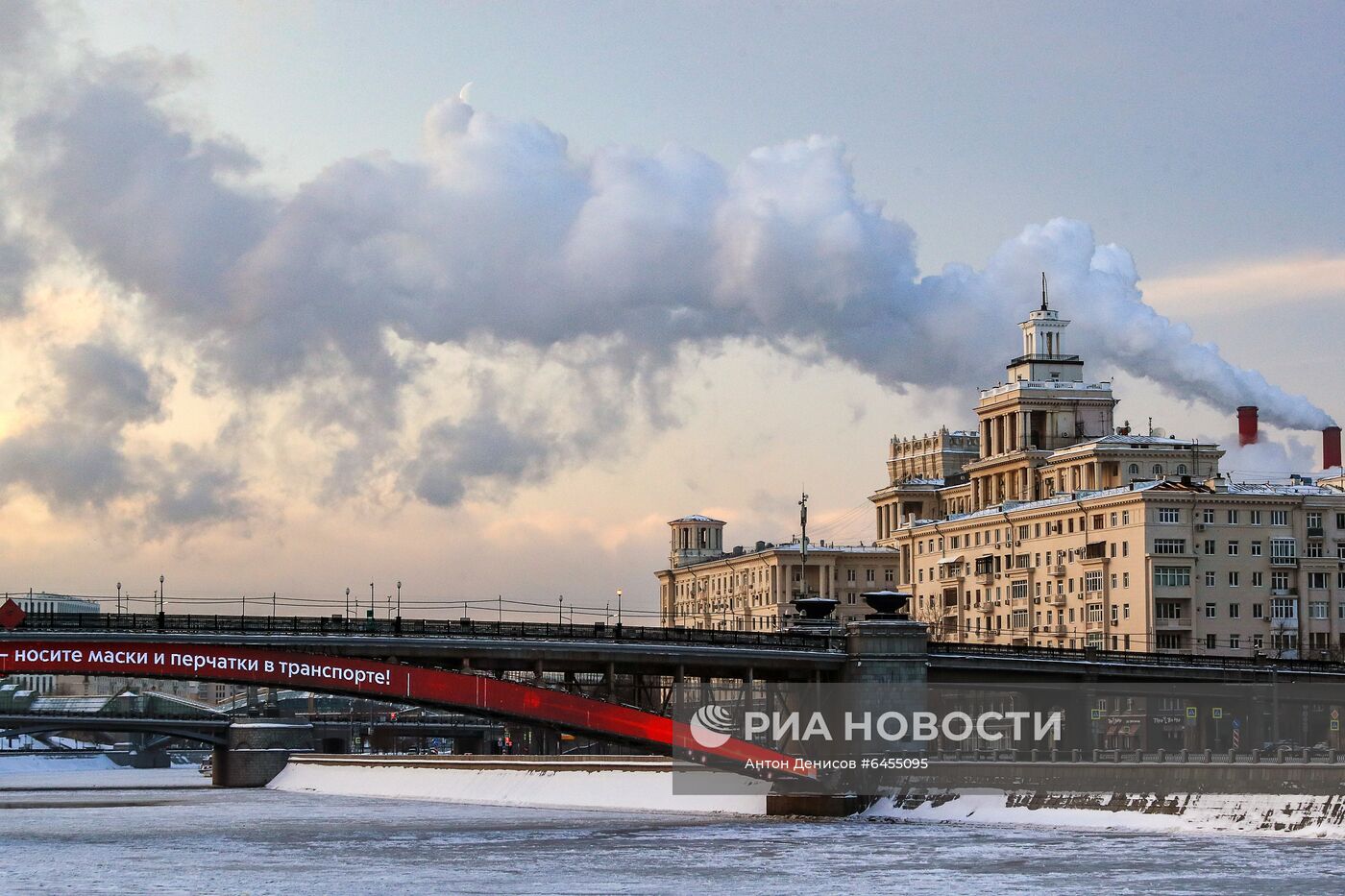 Городские службы приступили к повышению температуры в системе отопления из-за предстоящих морозов