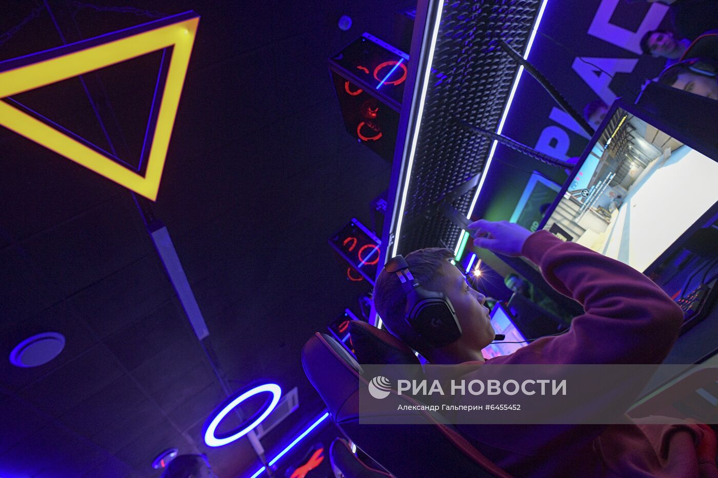 Компьютерный клуб CyberX в Санкт-Петербурге