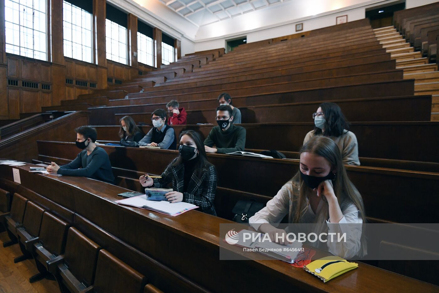 Возобновление очного обучения в вузах