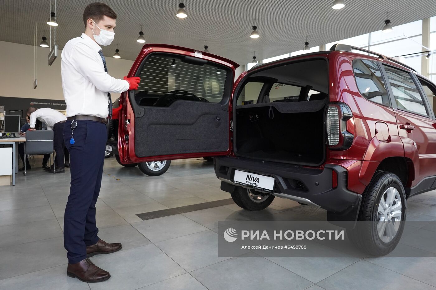 Старт продаж автомобиля LADA Niva Travel