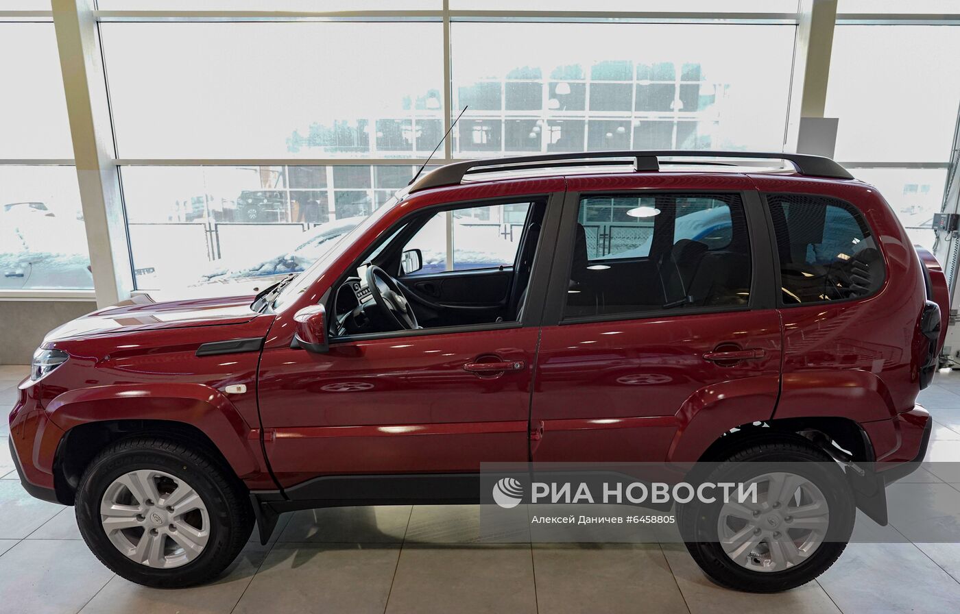 Старт продаж автомобиля LADA Niva Travel