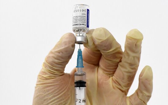 Пункт вакцинации от коронавируса в ТРЦ "Щелковский"