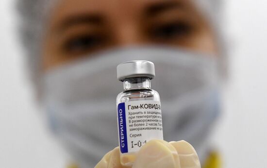 Пункт вакцинации от коронавируса в ТРЦ "Щелковский"