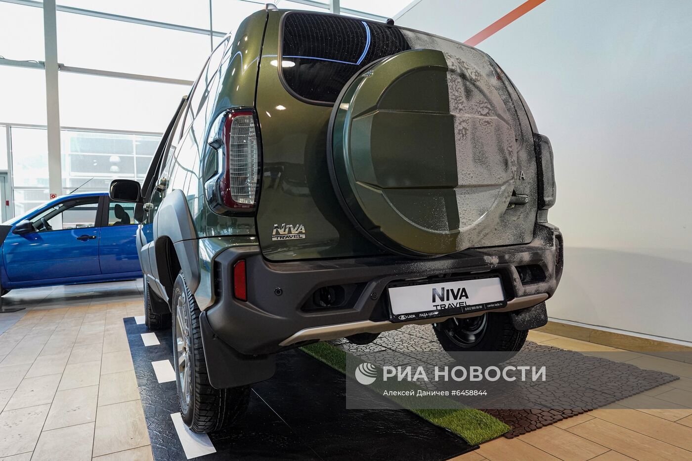 Старт продаж автомобиля LADA Niva Travel