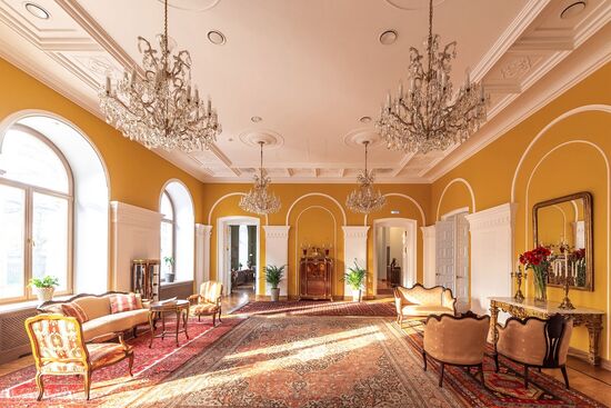 Мэр Москвы С. Собянин осмотрел итоги реставрации здания посольства Бразилии в Москве