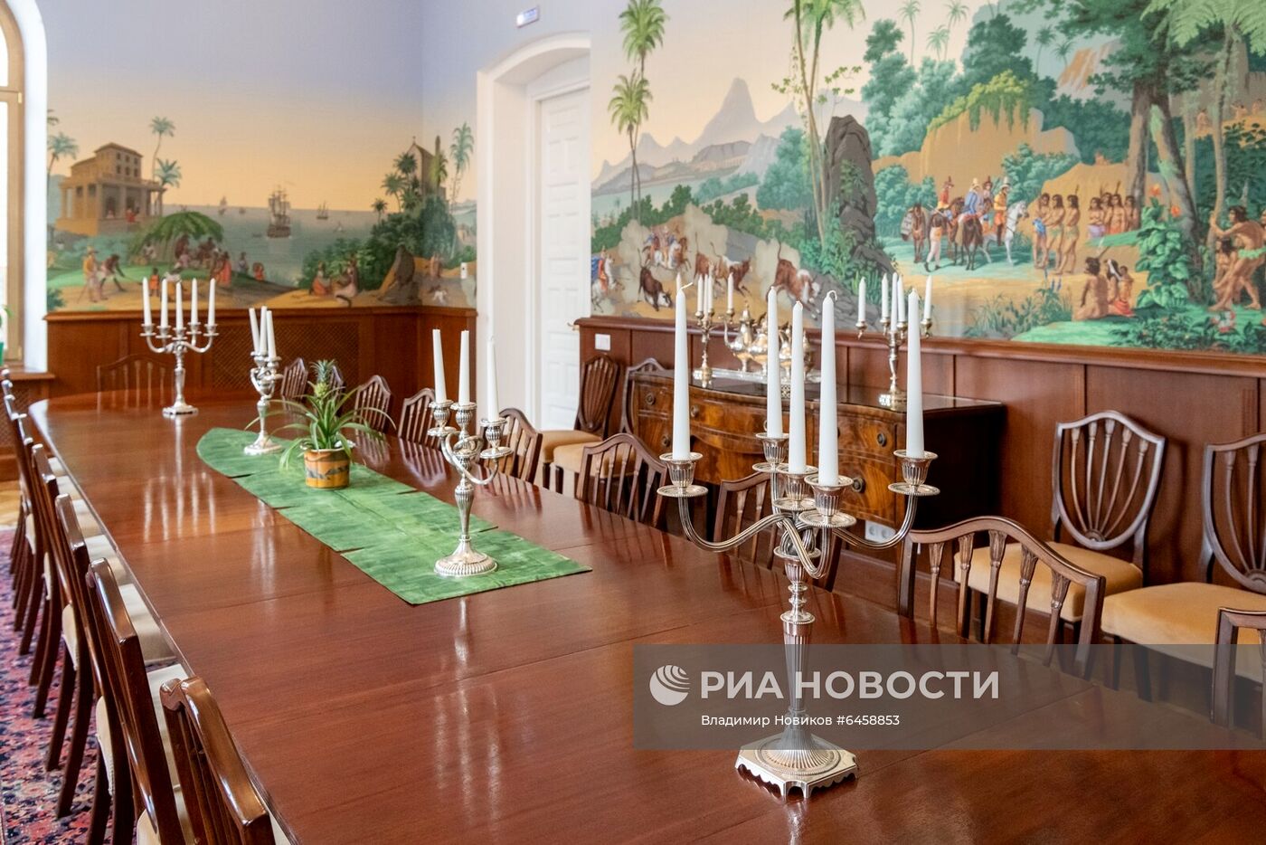 Мэр Москвы С. Собянин осмотрел итоги реставрации здания посольства Бразилии в Москве