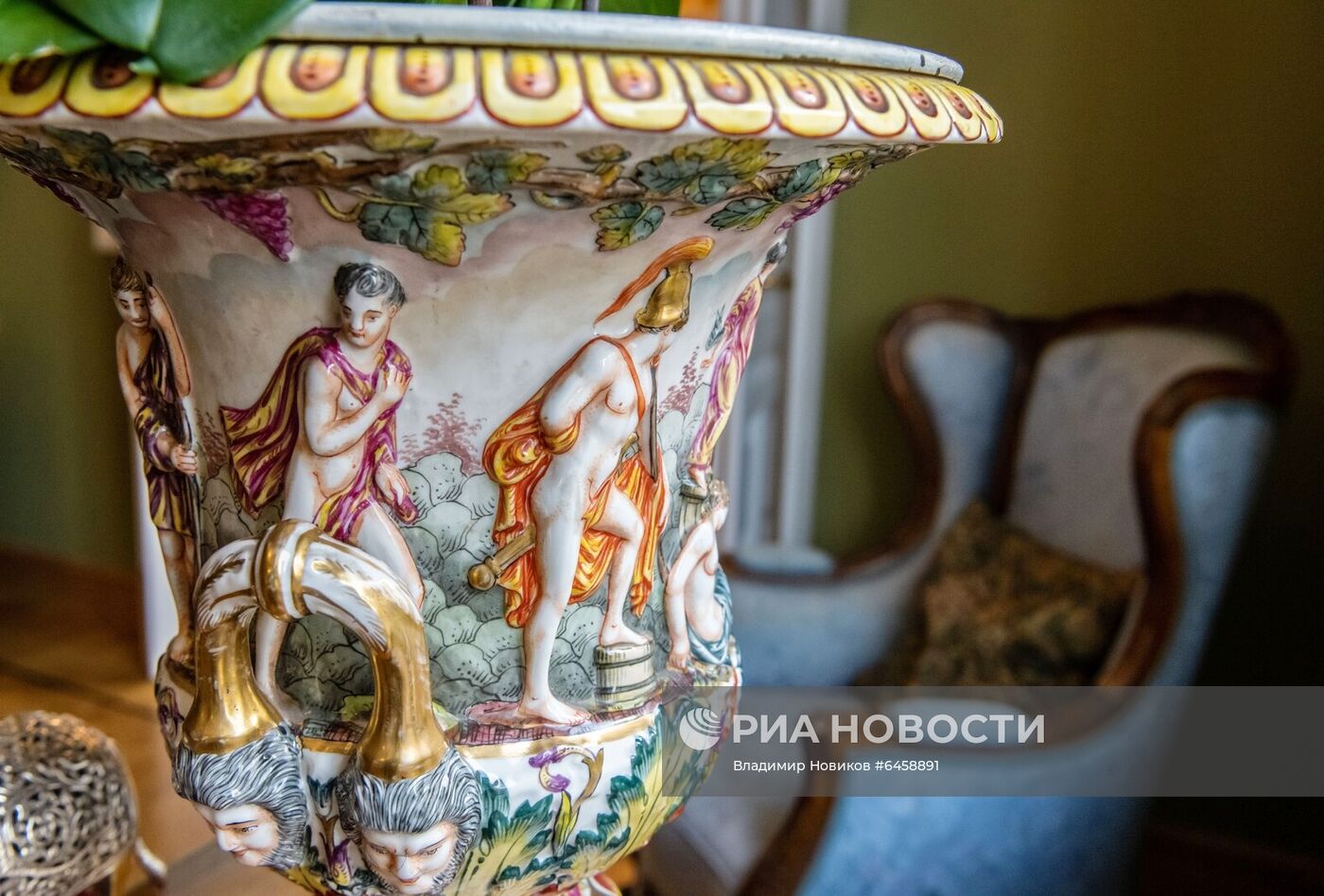 Мэр Москвы С. Собянин осмотрел итоги реставрации здания посольства Бразилии в Москве