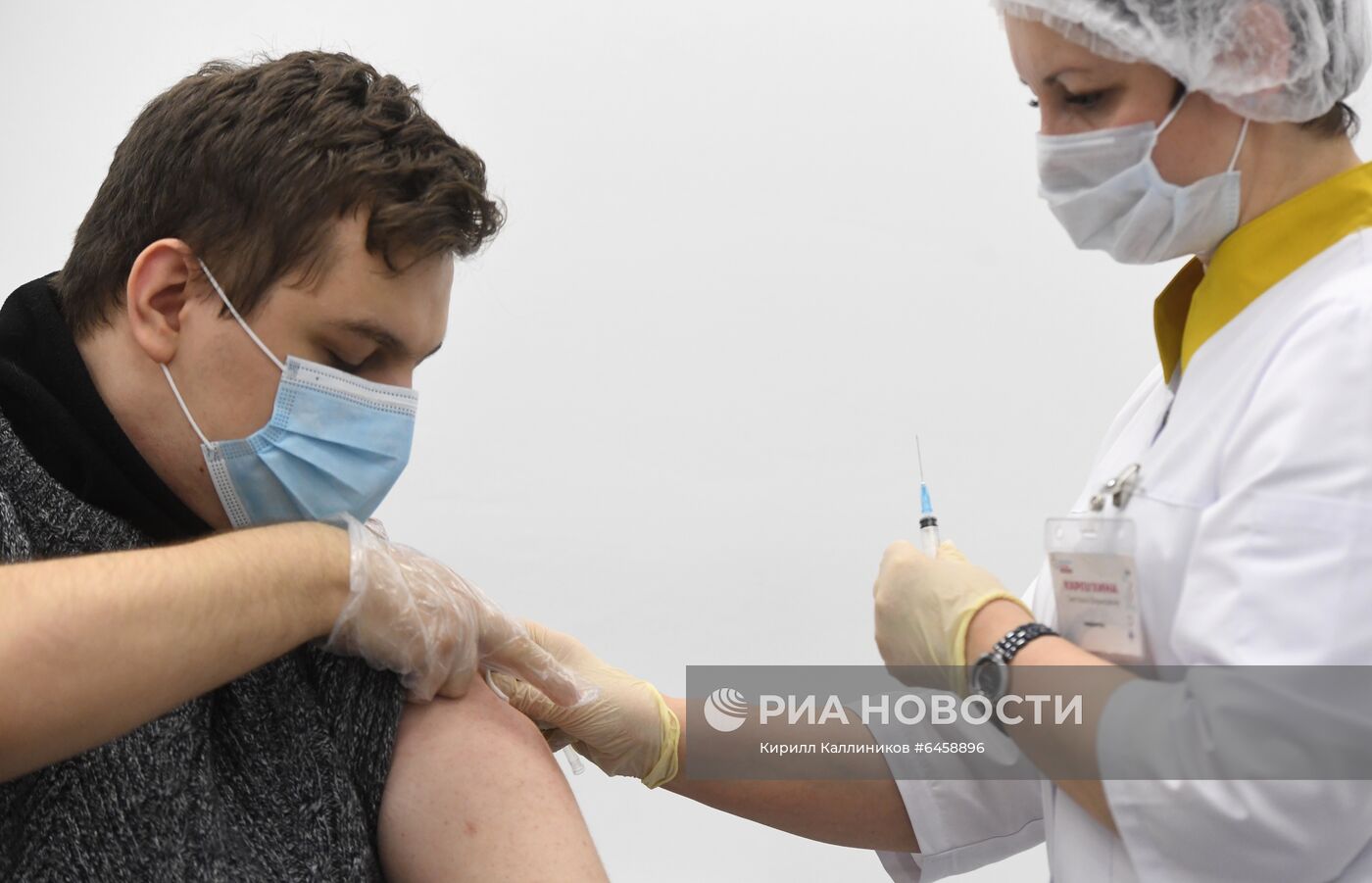 Пункт вакцинации от коронавируса в ТРЦ "Щелковский"