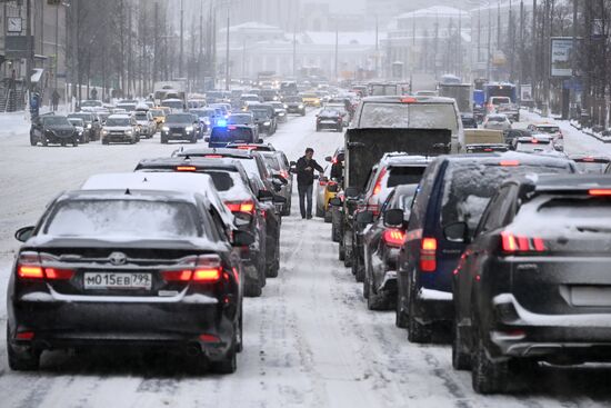 Снегопад в Москве