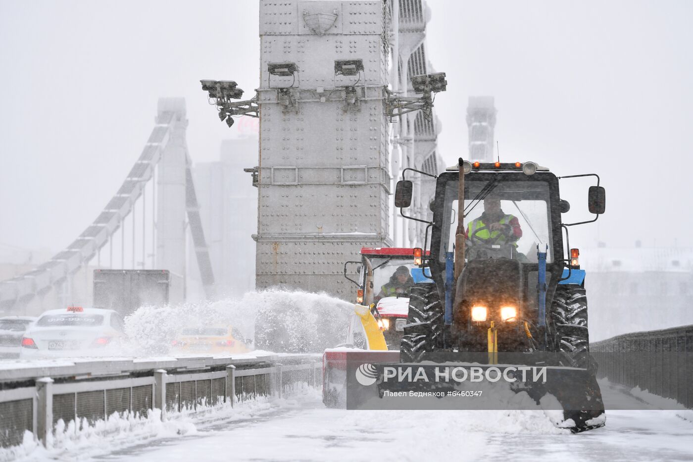 Снегопад в Москве 