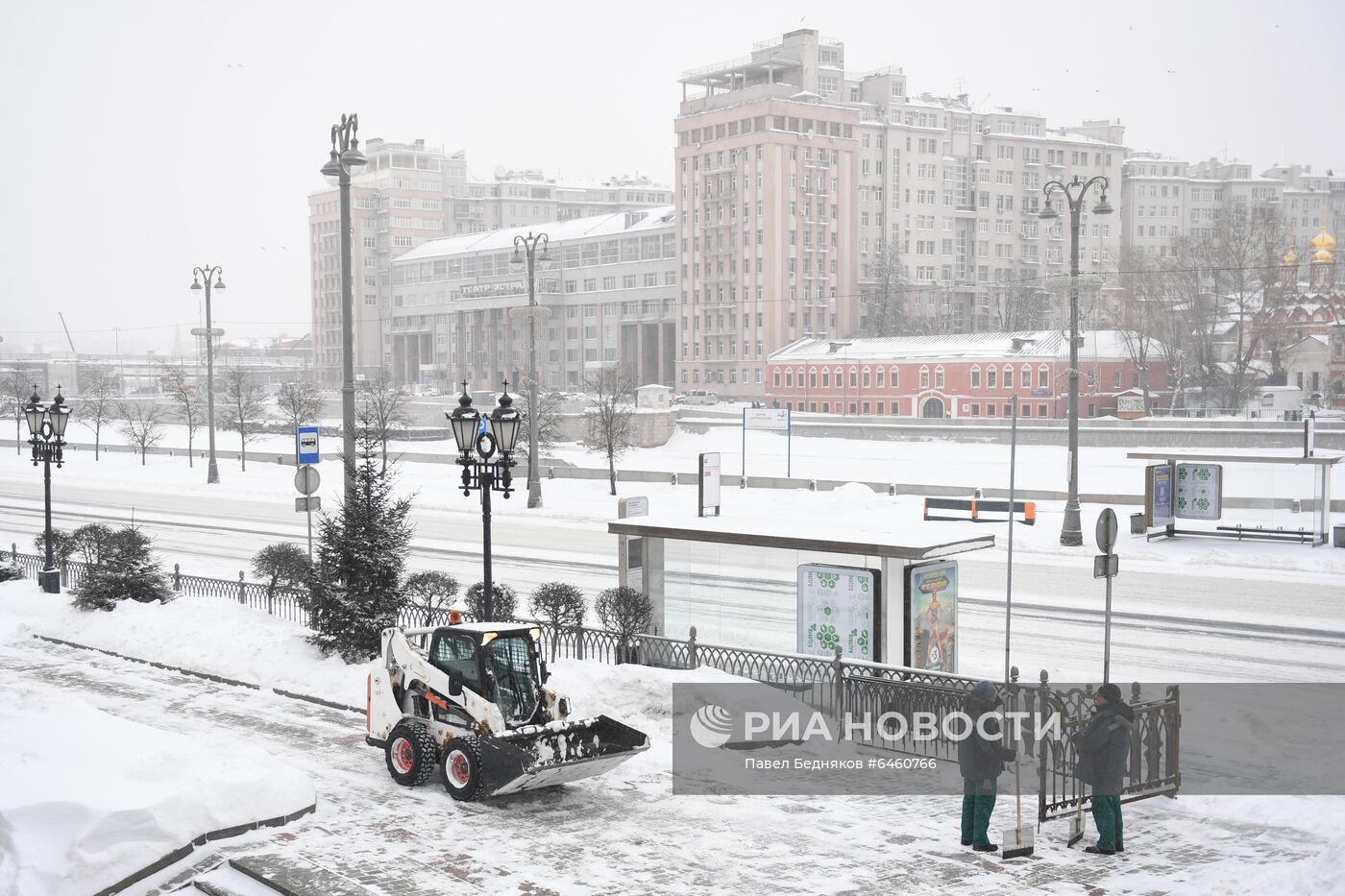 Снегопад в Москве 