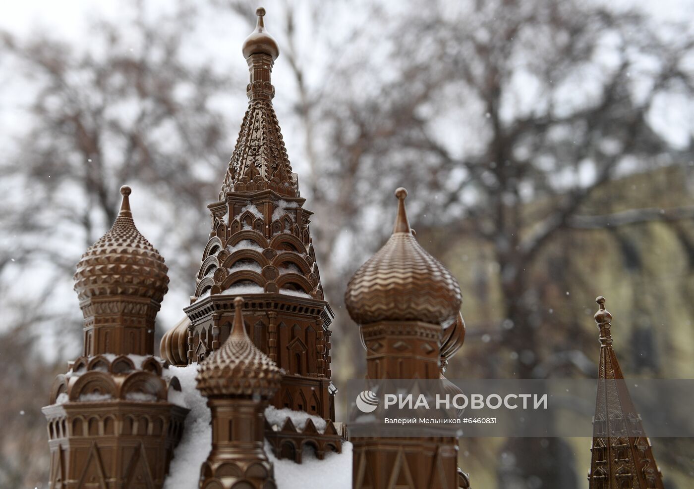 В храме Василия Блаженного появились тактильные макеты для незрячих и слабовидящих