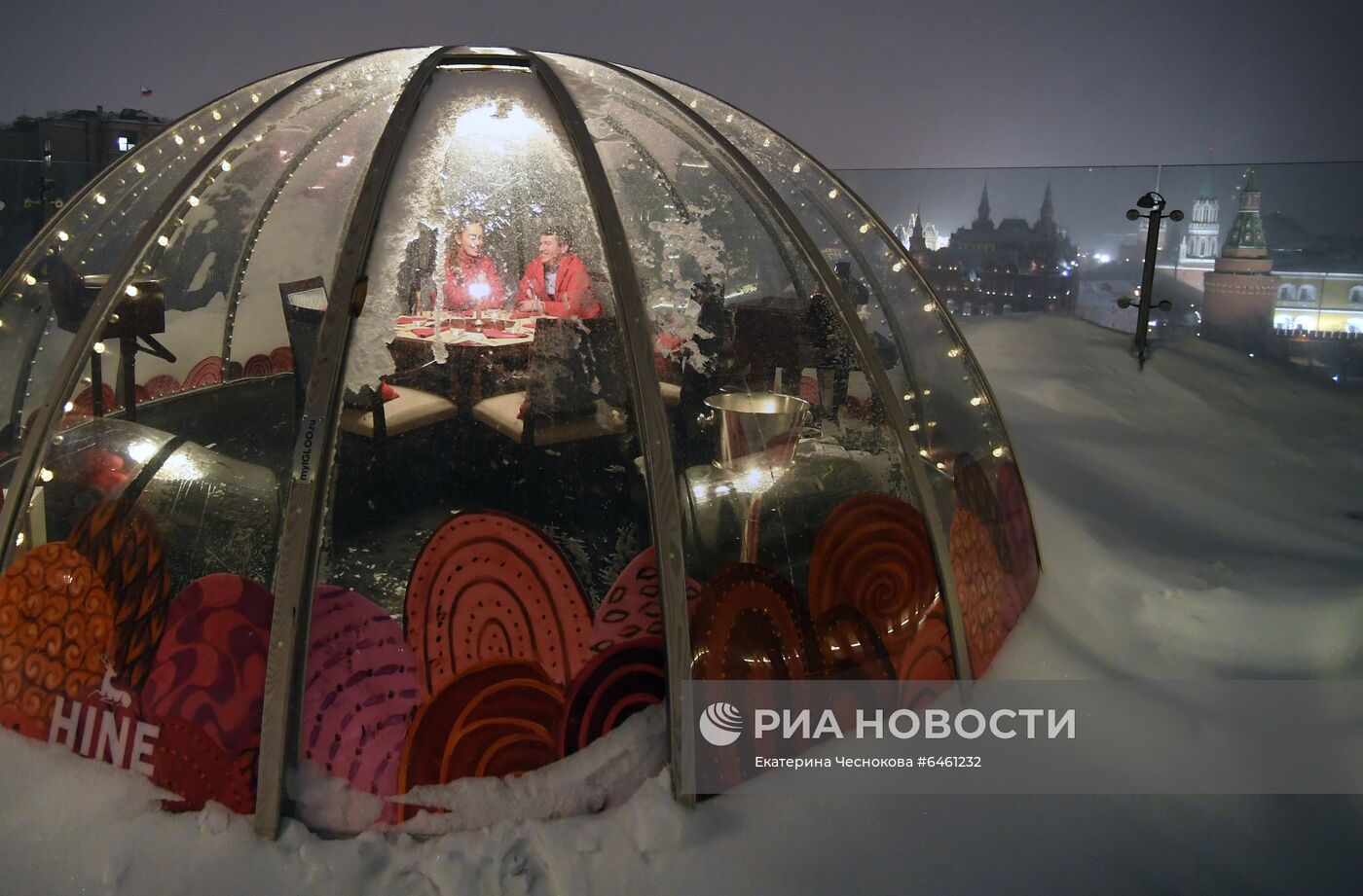 Приватные беседки на террасе ресторана O2 Lounge