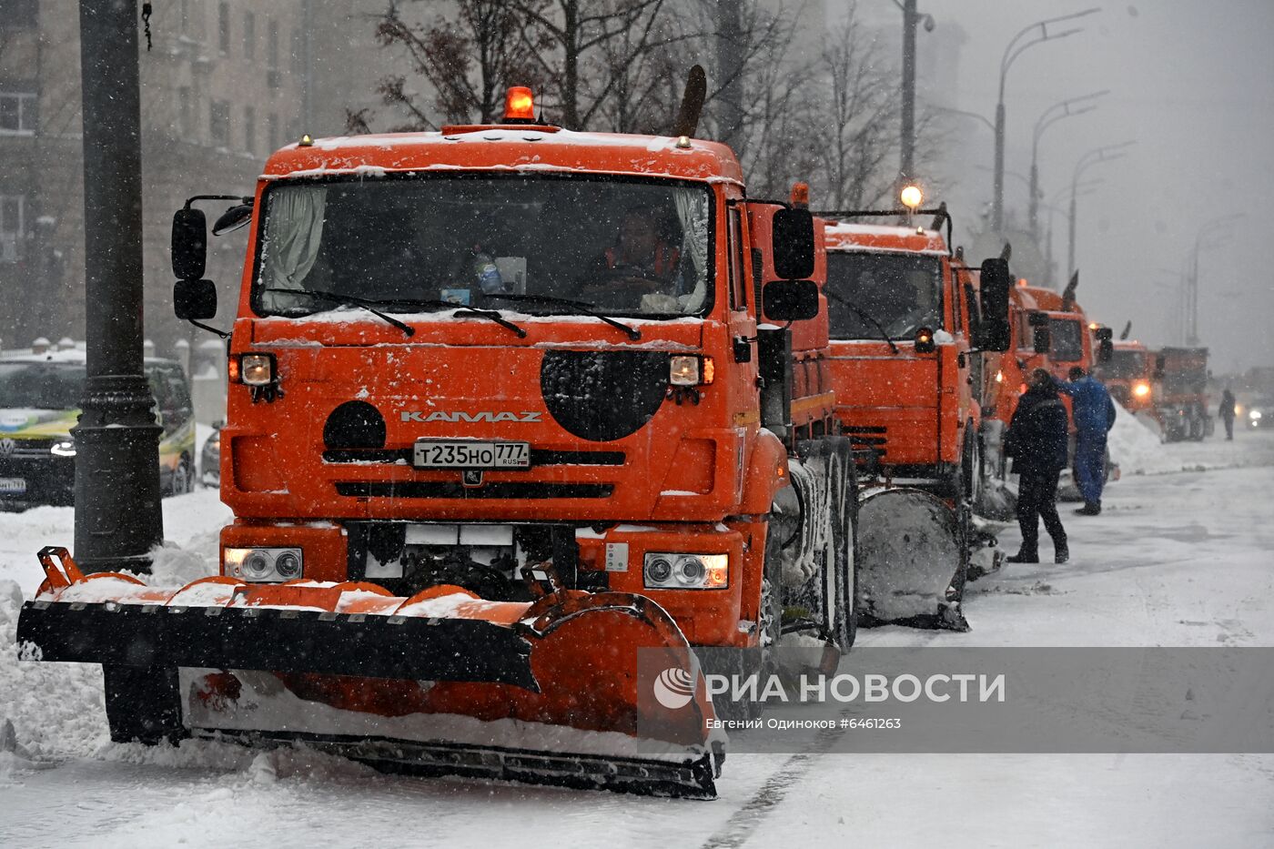 Снегопад в Москве 