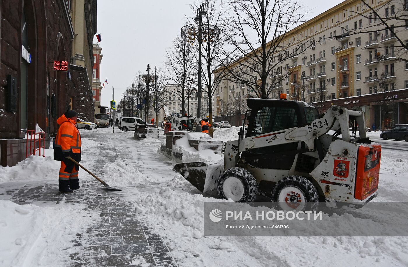 Снегопад в Москве 