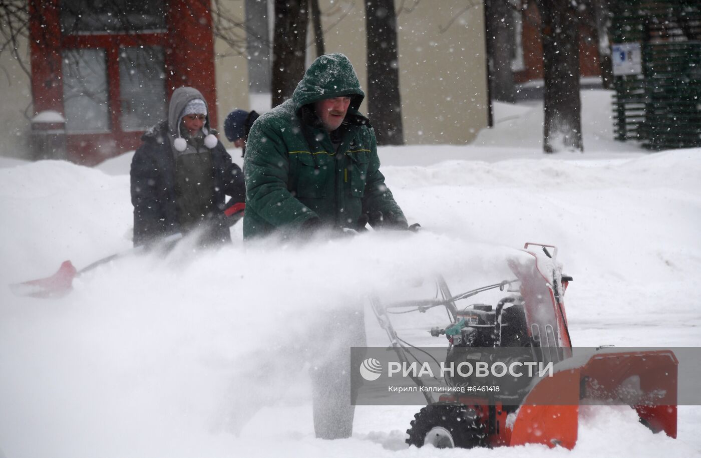 Снегопад в Москве 