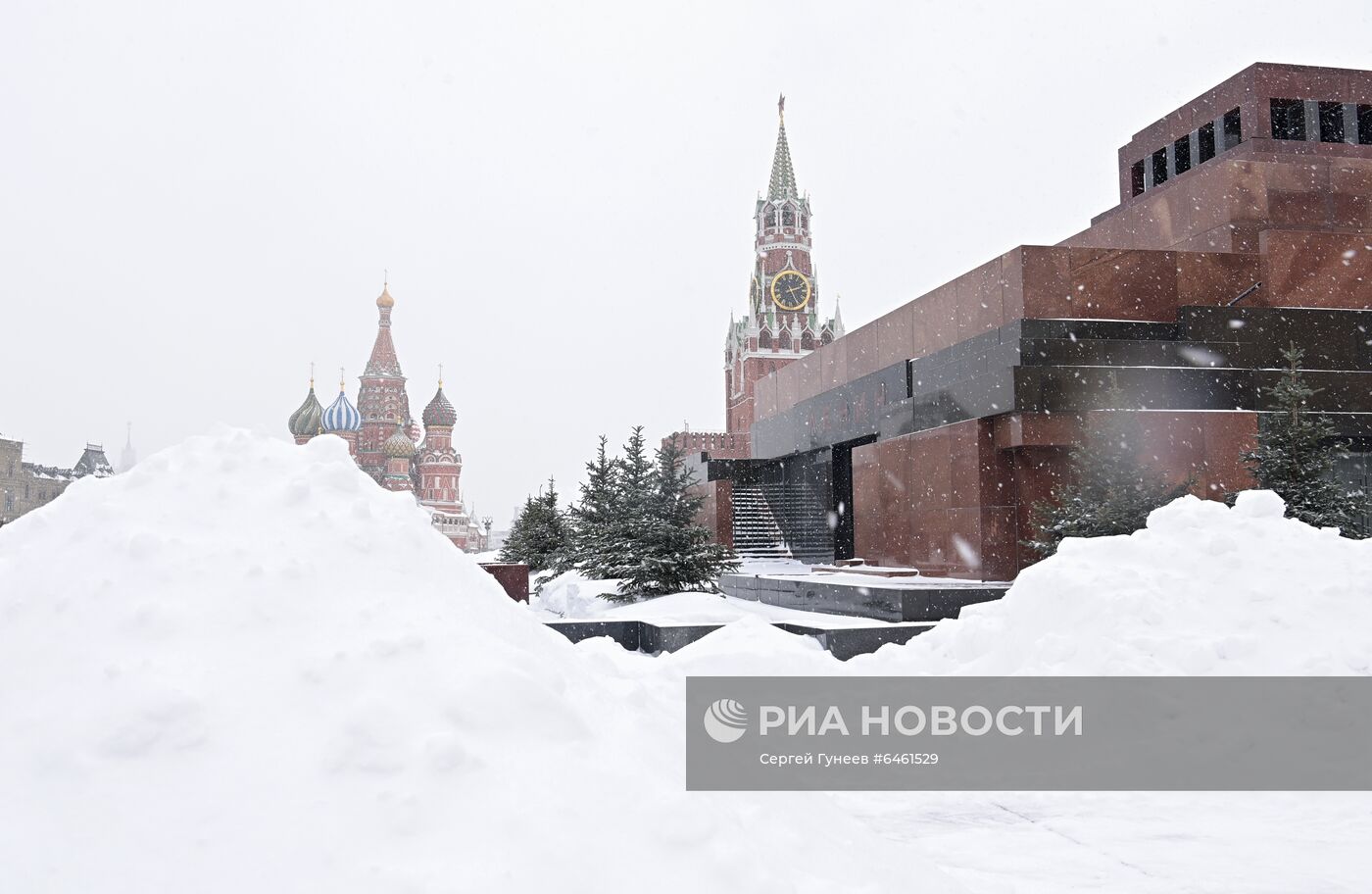 Снегопад в Москве