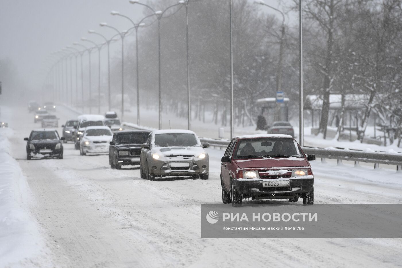 Сильный снегопад в Крыму