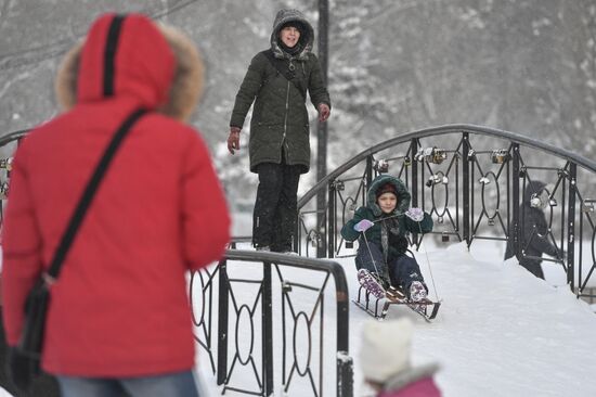 Сильный снегопад в Крыму