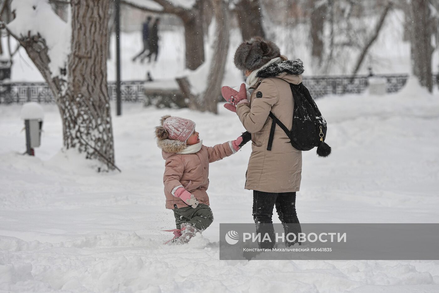 Сильный снегопад в Крыму