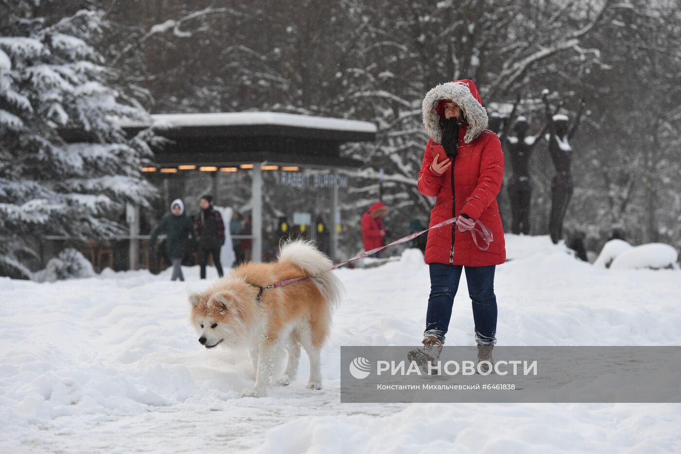 Сильный снегопад в Крыму