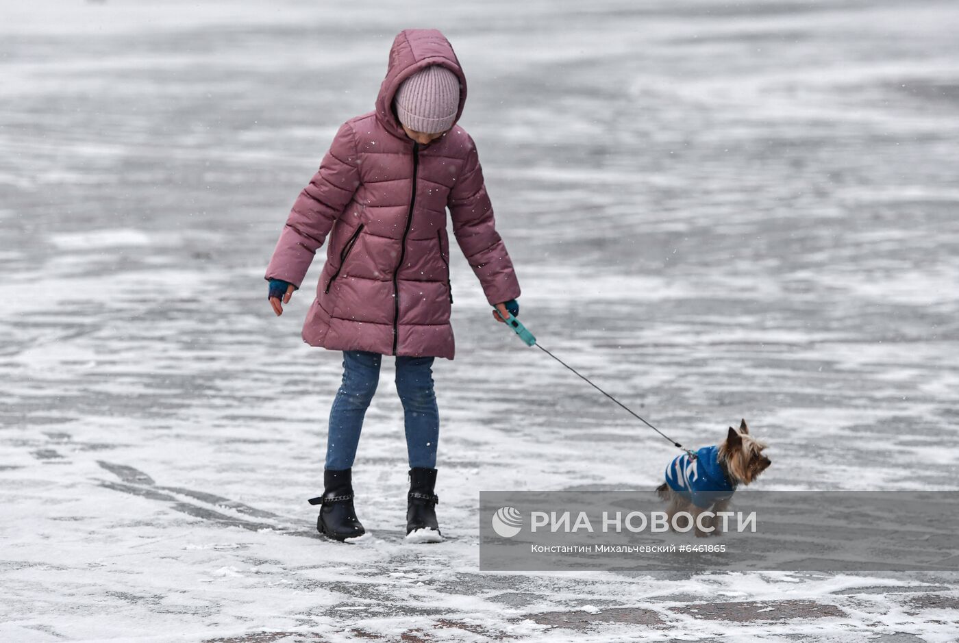 Сильный снегопад в Крыму