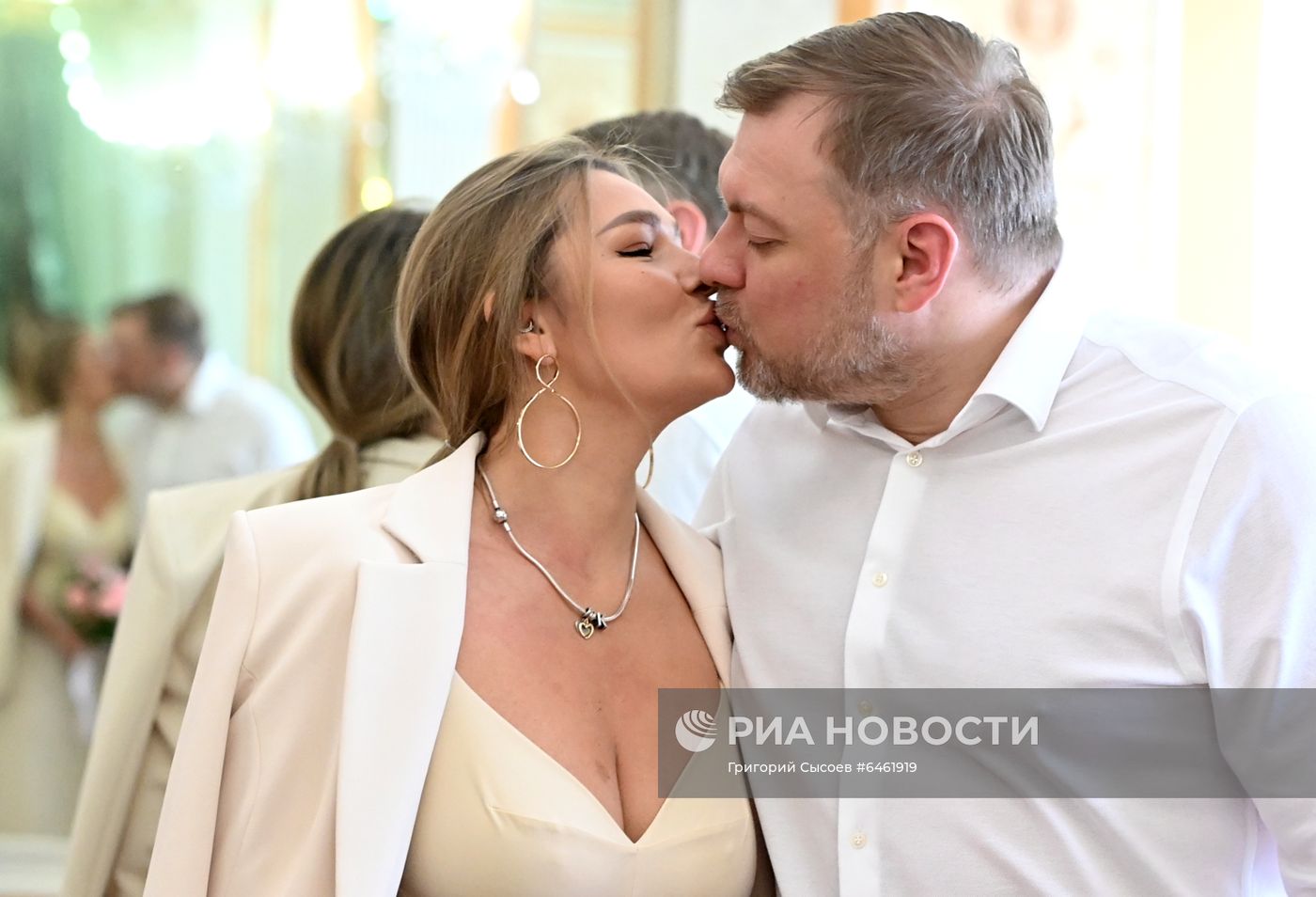Празднование Дня всех влюбленных в Москве