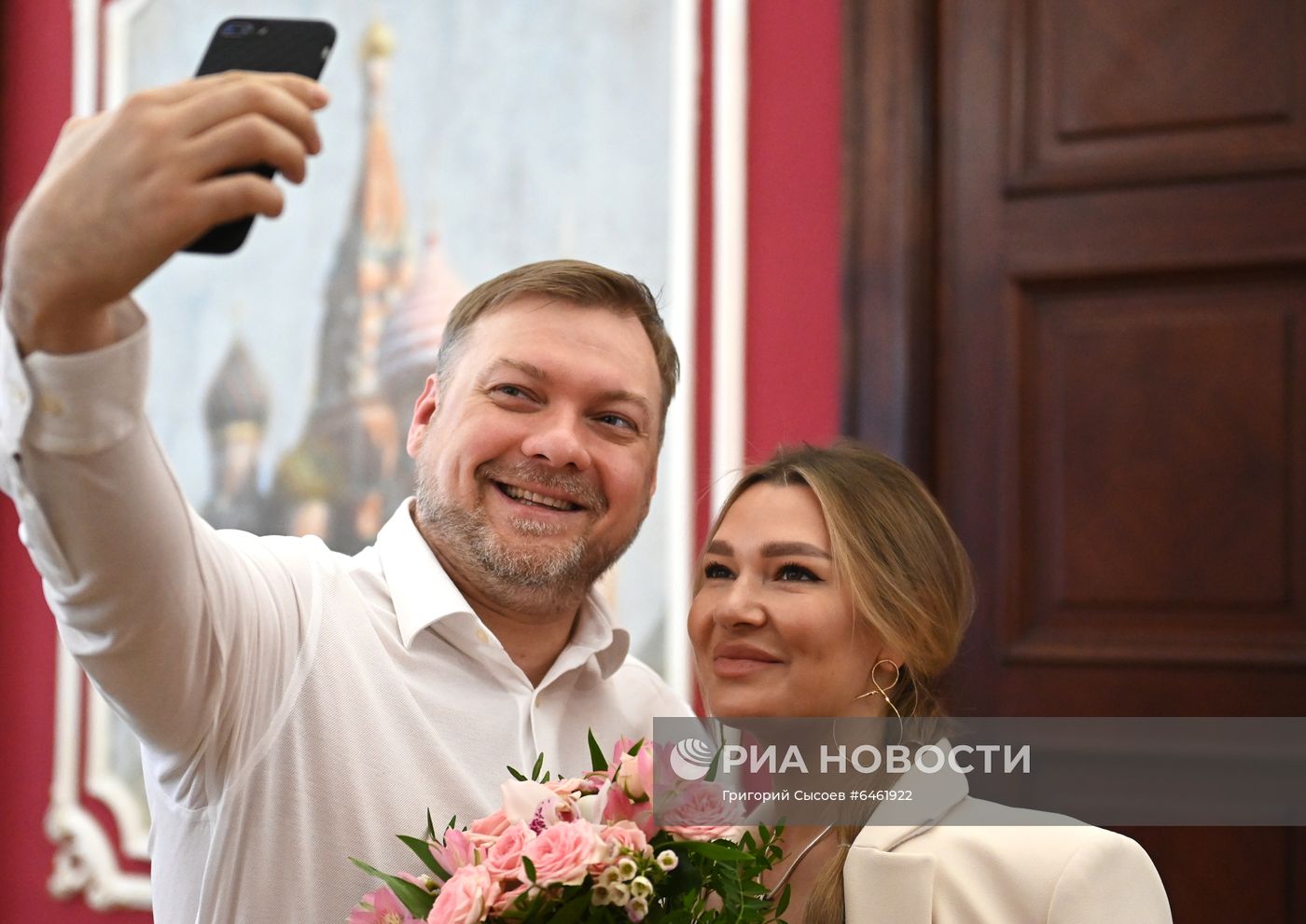 Празднование Дня всех влюбленных в Москве
