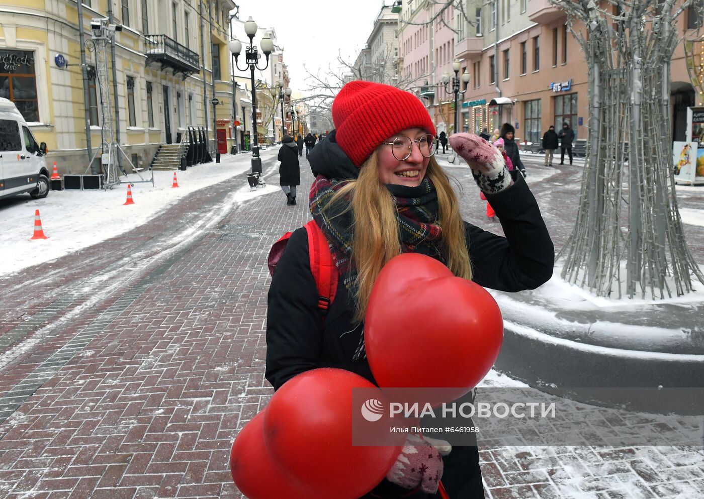 Акция "Цепь солидарности" в поддержку политзаключенных