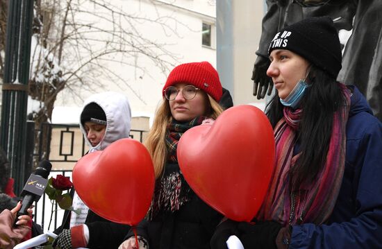 Акция "Цепь солидарности" в поддержку политзаключенных