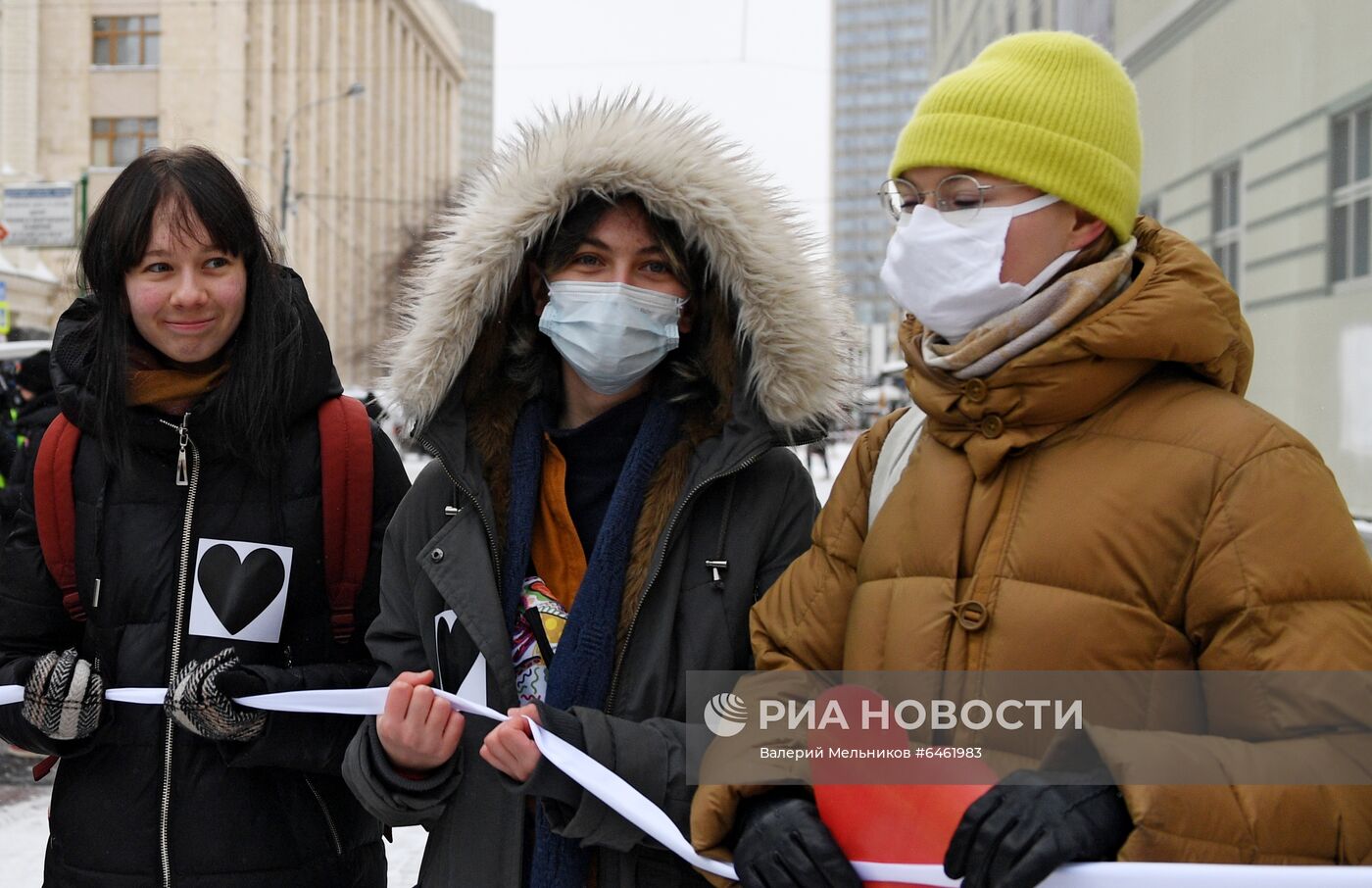 Акция "Цепь солидарности" в поддержку политзаключенных