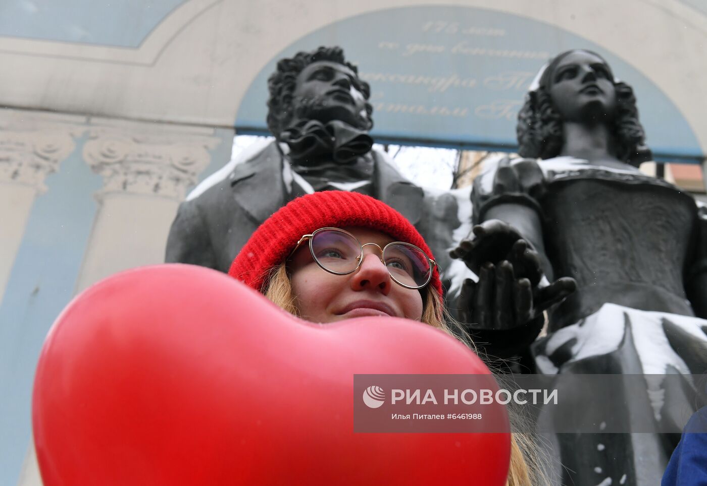 Акция "Цепь солидарности" в поддержку политзаключенных