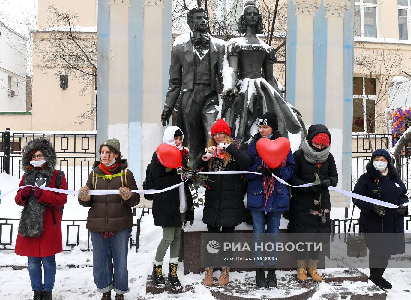 Акция "Цепь солидарности" в поддержку политзаключенных