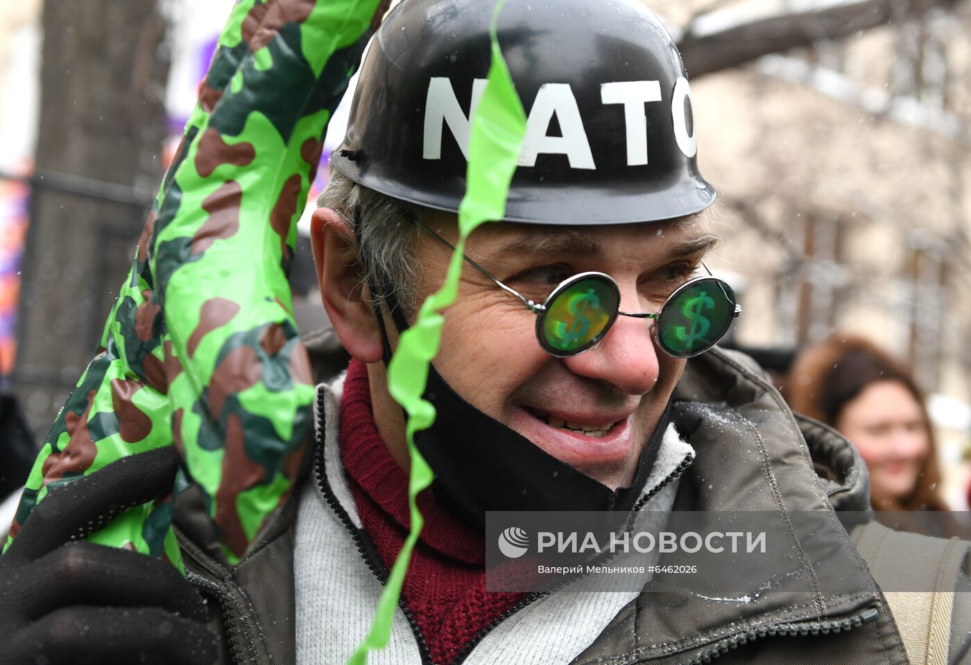 Акция "Цепь солидарности" в поддержку политзаключенных